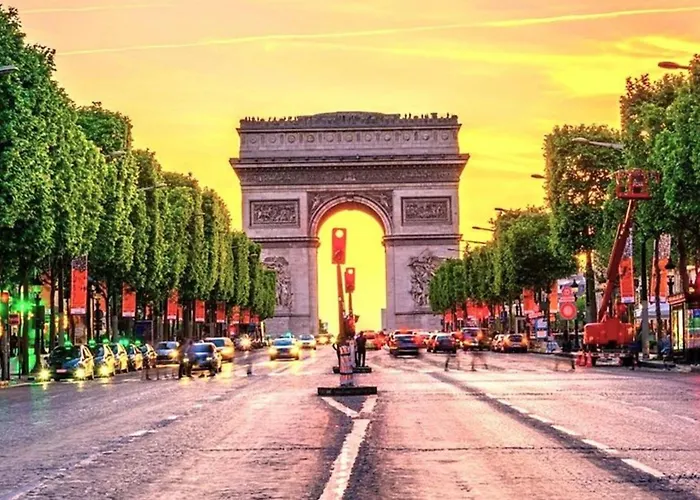 Chic In Pariss 8th Arrondissement With Balcony *